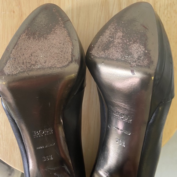 Hugo Boss black platform pumps. Size 36.5 - Picture 4 of 9